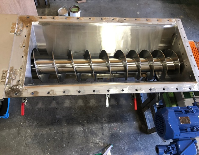 スクリューフィーダー【粉体搬送機】製品画像